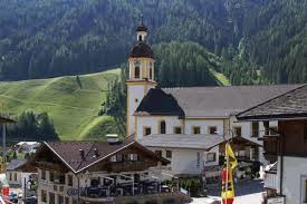 Hotel Hoferwirt Neustift im Stubaital Luaran gambar