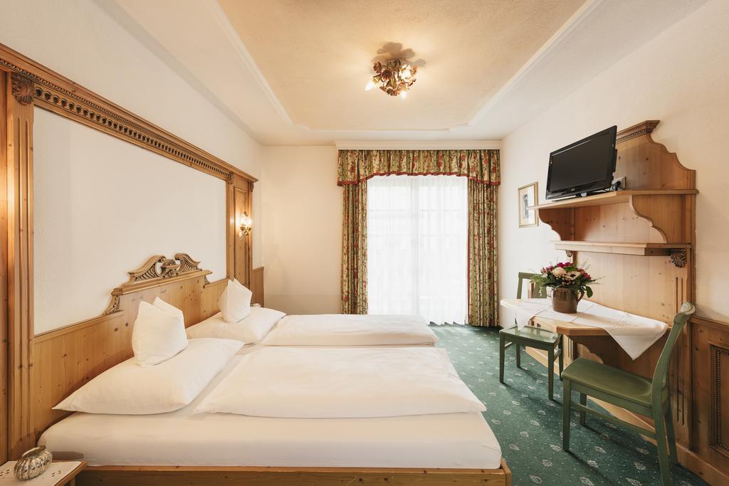Hotel Hoferwirt Neustift im Stubaital Luaran gambar