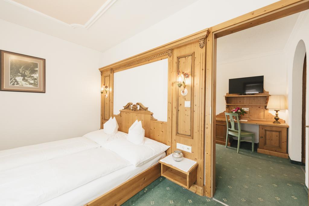 Hotel Hoferwirt Neustift im Stubaital Luaran gambar