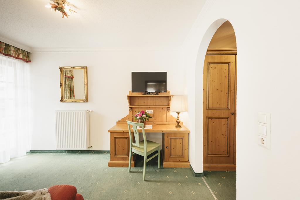 Hotel Hoferwirt Neustift im Stubaital Luaran gambar