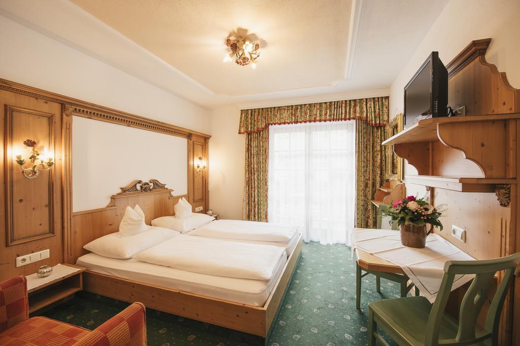 Hotel Hoferwirt Neustift im Stubaital Luaran gambar